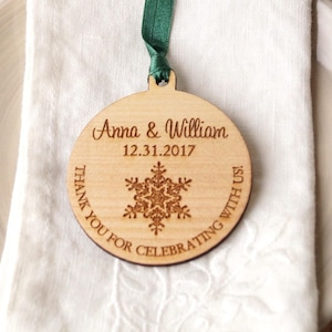 Winter wedding favors, wedding favor ornaments, wooden snowflake ornaments, gifts for guests, snowflake ornaments