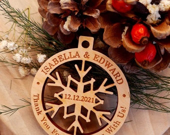 Wedding favors, winter wedding favors, snowflake ornaments, Christmas ball wedding favors, personalized, wooden snowflake ornaments, 10 pc