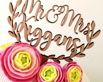 Cake topper for wedding, Mr and Mrs personalized cake topper, rustic wedding cake topper, wooden cake topper, custom wedding cake topper