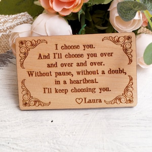 Idea gif per il 5° anniversario di matrimonio, personalizzata con il tuo testo. Carta di inserimento del portafoglio, inserto del portafoglio in legno,