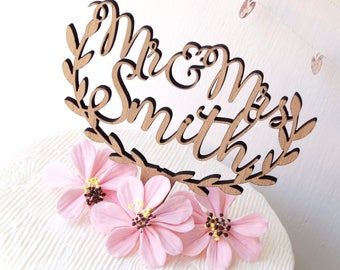 Topper per torta personalizzato "Mr and Mrs", topper per torta nuziale, topper per torta nuziale rustico, topper per torta in legno, topper per torta personalizzato per matrimonio