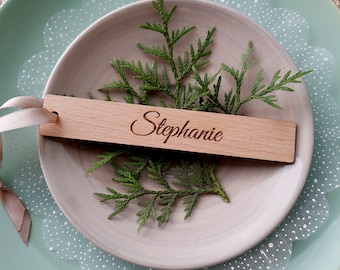 Wedding favors - Personalized bookmark doubles up as place card - Wooden bookmark wedding favors - Wedding name place tags - Wedding decor