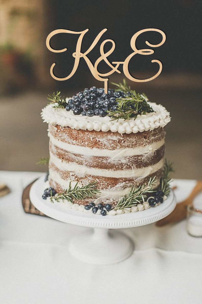 Topper na tort weselny, topper na tort z literami, topper na tort weselny, drewniany topper na tort, złoty lub srebrny topper na tort, rustykalny topper na tort