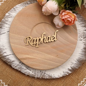 Laser cut names in gold or silver acrylic, wedding place cards, wedding table settings, escort cards, name sign table dinner party decor