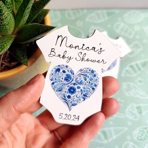 Baby shower magnets for a boy - Baby shower favors - Baby party favors - Personalized baby shower thank you gifts - Body suit magnets