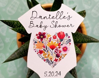 Baby shower favors - Baby shower magnets for a girl - Baby party favors - Personalized baby shower thank you gifts - Body suit magnets