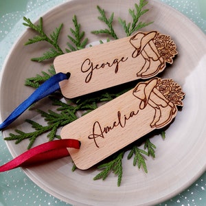 I segnaposto da matrimonio da cowboy raddoppiano come bomboniere - segnaposti per matrimoni occidentali - biglietti da tavola per matrimoni - targhette in legno rustico