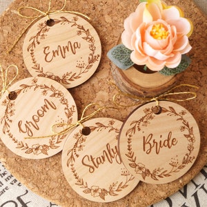 Place cards personalized - Wedding place tags - Wooden place cards - Rustic wedding table settings - Escort tags - Name tags - Custom