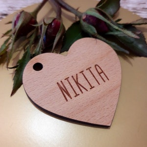 Wedding place cards, wooden place tags, wedding place cards with names, heart tags, place settings, wedding table seat arrangement