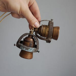 2 Stück Fassungen für E27 Glühbirnen, Messing Lichtschirmhalter, Vintage Bauschutt zum Restaurieren