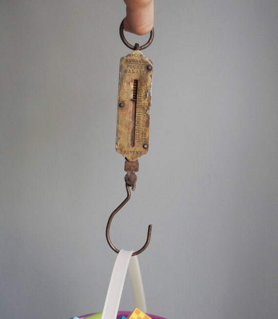 Hughes's Pocket Balance, Iron and Brass Small Spring Scale, 12 Kg, Vintage  Fishing Scale, Home, Shop, Market Rustic Décor, Collectible 