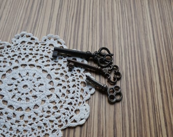Set von 3 Vintage-Schlüsseln, verzierte Eisenschlüssel für Schrank, Schublade, Schmuckschatulle, Sammlerstücke, Hochzeitsgeschenke, schickes Dekor