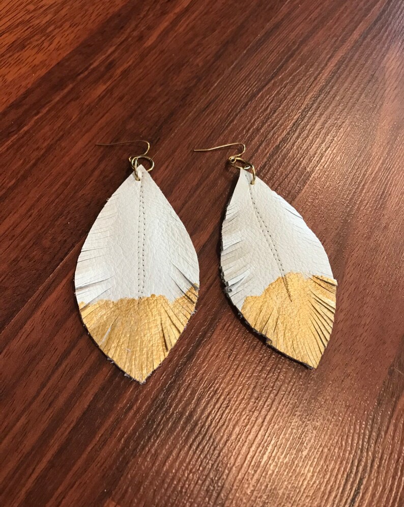 Feather Earrings White and Gold Leather Hand painted and sewn 画像 2