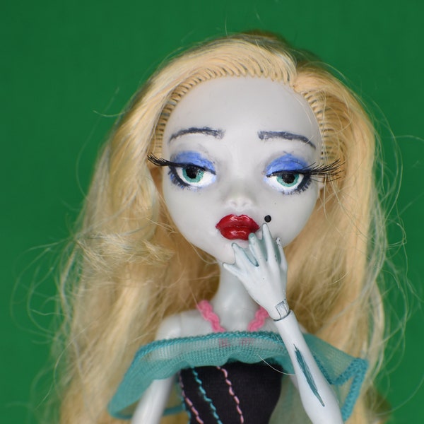 Monster High Repaint - Etsy