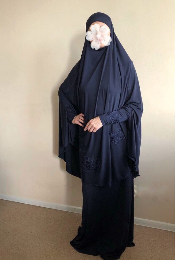 Navy blue deals jilbab