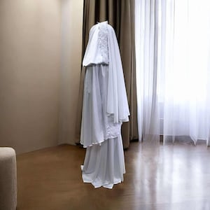 Elegant Muslim wedding suit, bridal Silk jilbab, White khimar, engagement islamic dress, nikah outfit, lace burqa