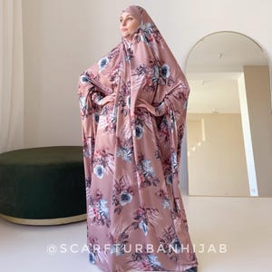 Abito jilbab Khimar con stampa floreale, tessuto a maglia a copertura totale