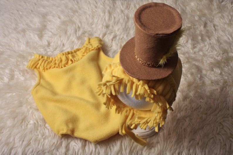 Baby Girl chick romper,Baby girl chick romper set,Easter baby prop,chick baby outfit,Easter photography prop,East bonnet,Handmade in the uk.