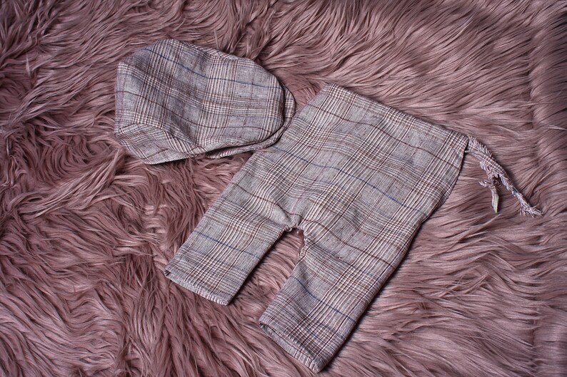 Newborn Flat Cap sets,Beige Check flat cap with pants,Newborn photography prop,Vintage style baby boy clothing prop.Handmade in UK by me