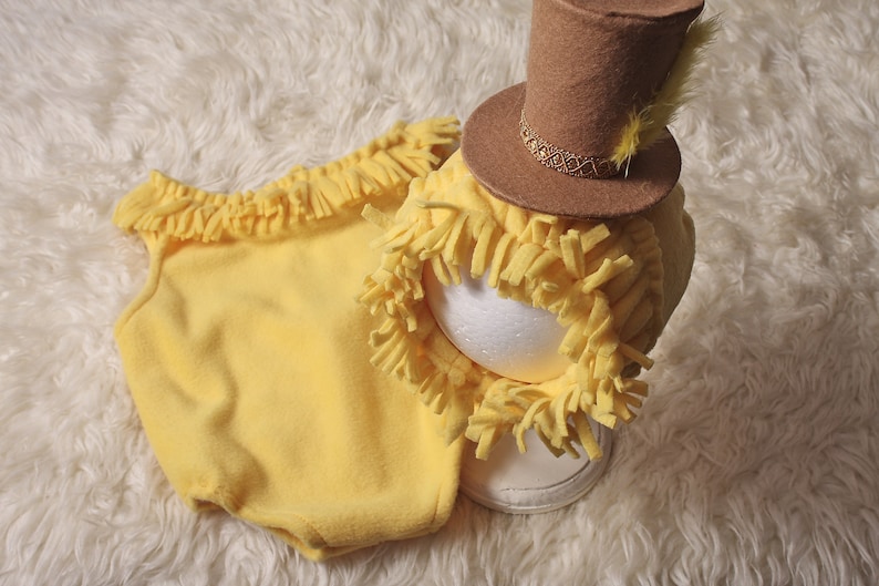 Baby Girl chick romper,Baby girl chick romper set,Easter baby prop,chick baby outfit,Easter photography prop,East bonnet,Handmade in the uk.