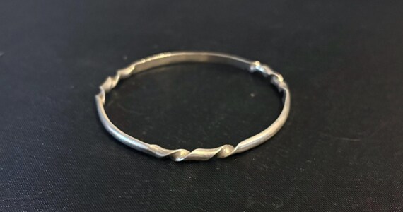 Thin Sterling Silver Bangle Bracelet with Twists … - image 2