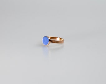 Anillo de hormigón contemporáneo ORDINARIO con hormigón azul en oro rosa / joyería de hormigón, joyería contemporánea, estilo glamour