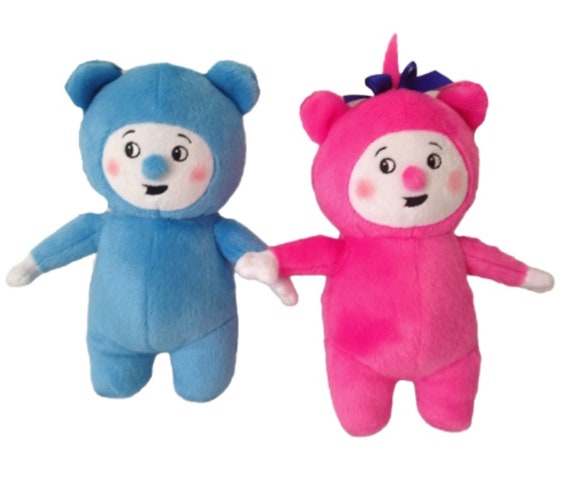 blue with pink teddy bear
