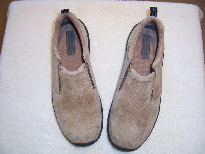 bass navigate slip on