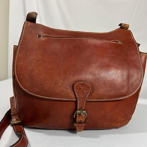Patricia Nash - Cartera cruzada de piel italiana auténtica con compartimentos y bolsillos (3436)
