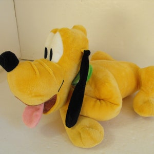 Pluto Disney Plyschfigur Ligger Ner Orange Musse Piggs Hund (3625) bild 2