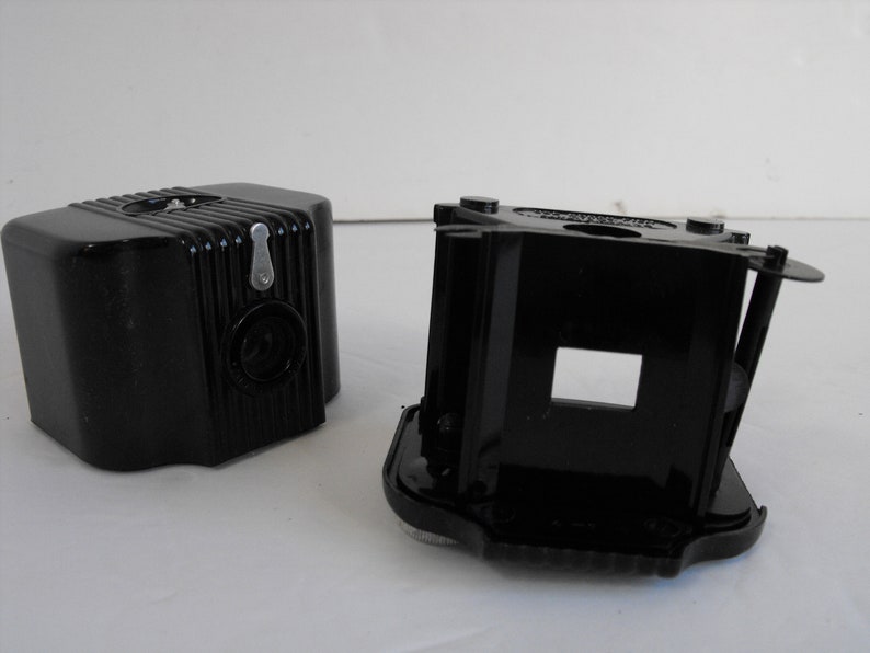 Inv1954 Kodak Baby Brownie Camera Circa 1930/'s