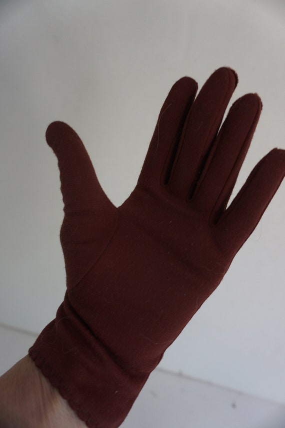 Brown Gloves Size 6-6-1/2    (3170) - image 4