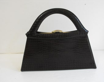 Vintage Brown Textured Triangle-Shaped Handbag. Purse.   (3185)