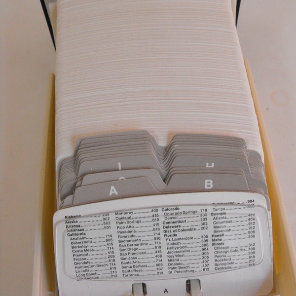 White Rolodex Contact Organizer Model S500C  (3152)