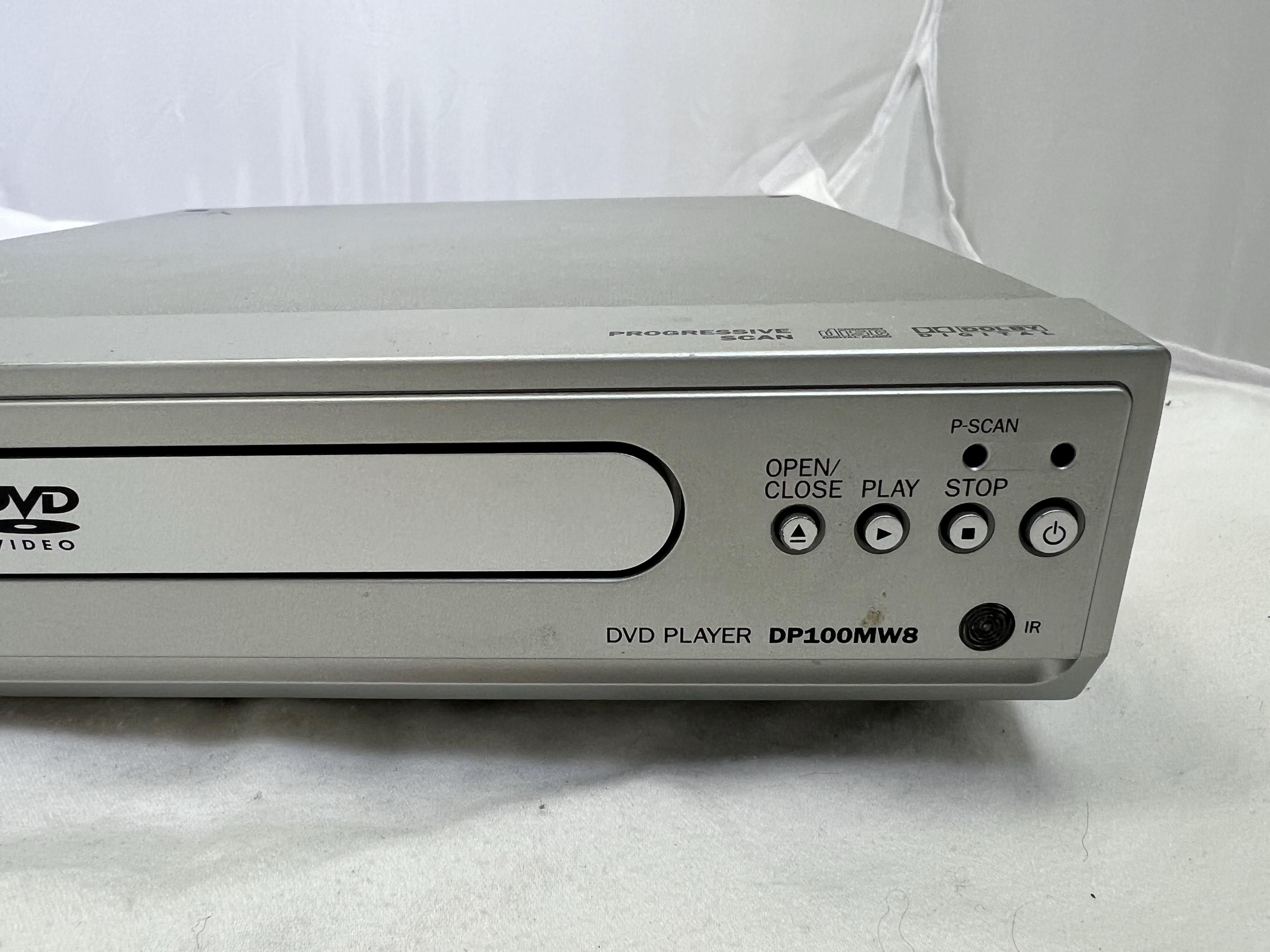 Magnavox DVD Player With Five Dvd's From the 2000s Dvd-to-tv