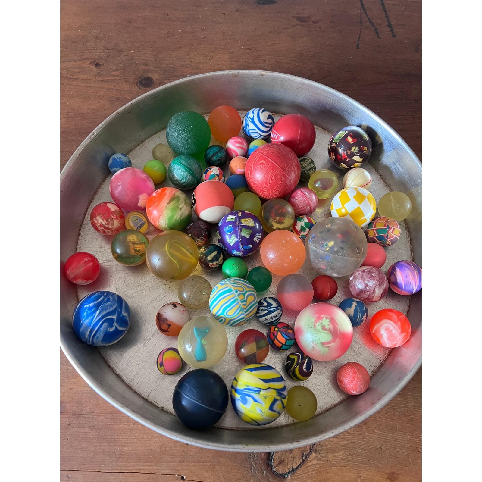 Lot 10 Balles Rebondissantes Multicolores – 2,5 Cm, Filet De Transport Inclus
