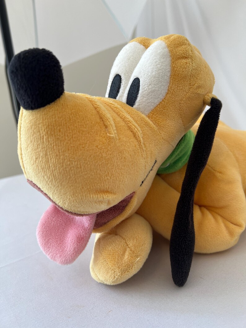 Pluto Disney Plyschfigur Ligger Ner Orange Musse Piggs Hund (3625) bild 9