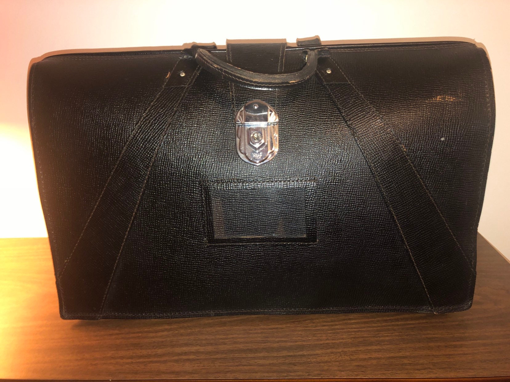 airline pilot luggage