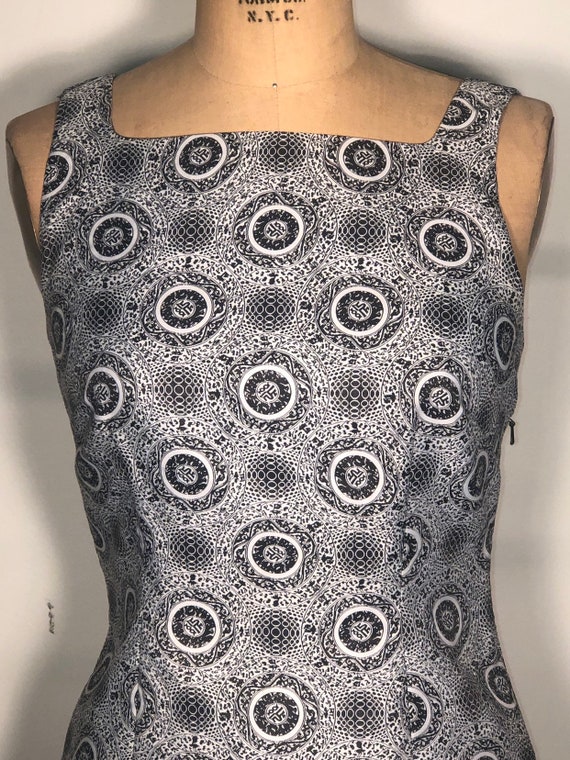 VIVIENNE TAM ・DRESS シルク　ヴィンテージ Vivienne Tam Dress, Size M: Intricate Artwork