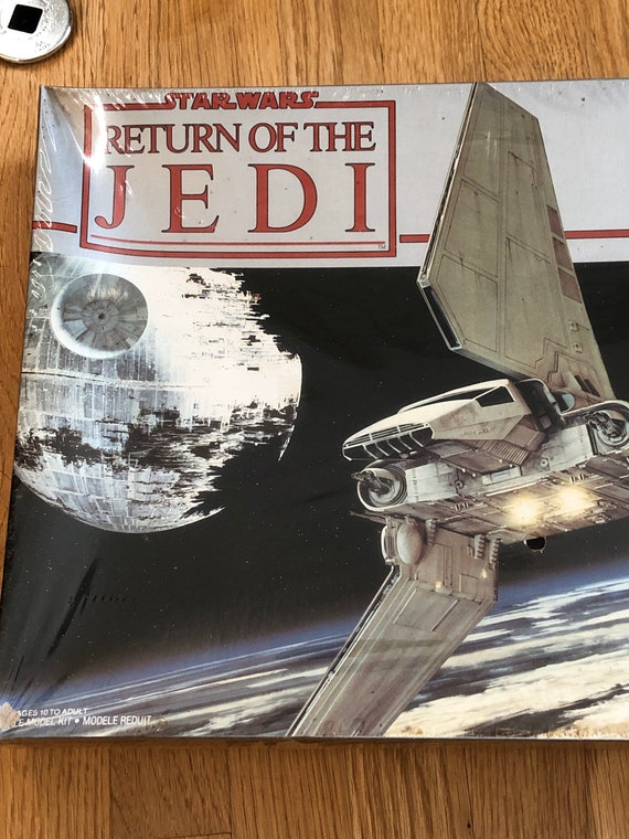 Vintage 1983 ROTJ Star Wars Return of the Jedi Shuttle Tydirium