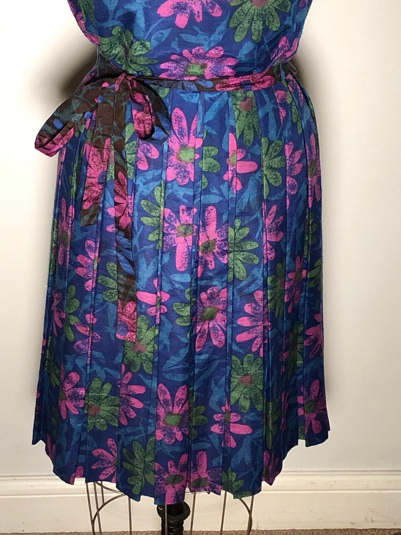 Vintage 50\u2019s Home Made Floral Button Back Zip Mrs Maisel Midi Sleeveless Dress