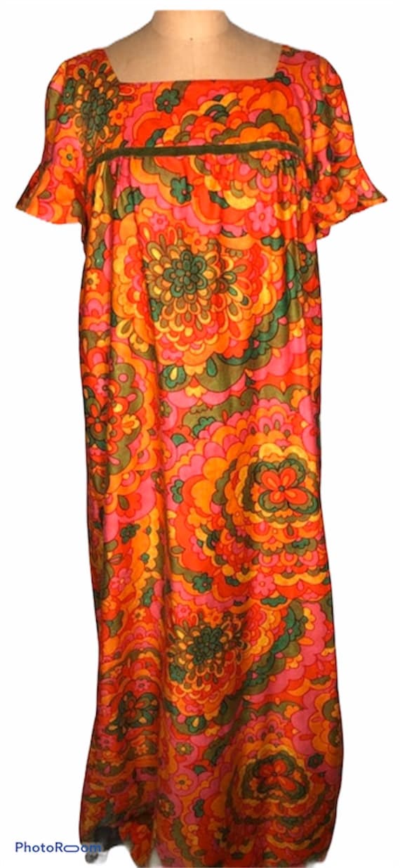 Vintage 60's Bright Colorful Malia Of Hawaii Honol