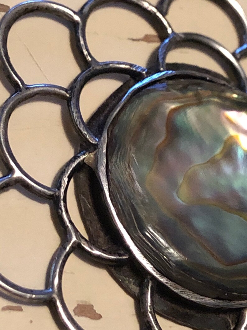 Vintage 70\u2019s Taxco Eagle 1 Sterling Silver MOP Mother Of Pearl Flower Child Hippie Necklace Pendant Charm