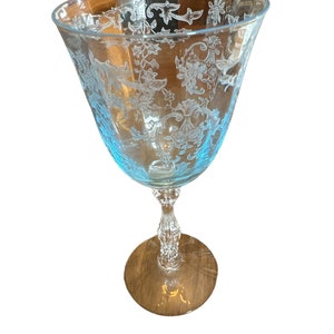 Vintage 70’s Fostoria Navarre Blue Etched Wine Water 6 5/8 Goblet Glass Stem