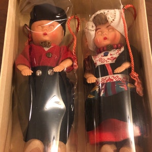 Vintage 60&#39;s Composition Composite Boy Girl Traditional Holland Dress Wood Clogs Souvenir Travel Doll Dolls New Old Stock In Box Sleepy Eye