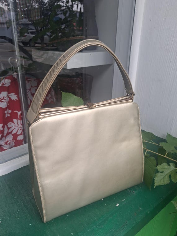Vintage Sydney California gold handbag