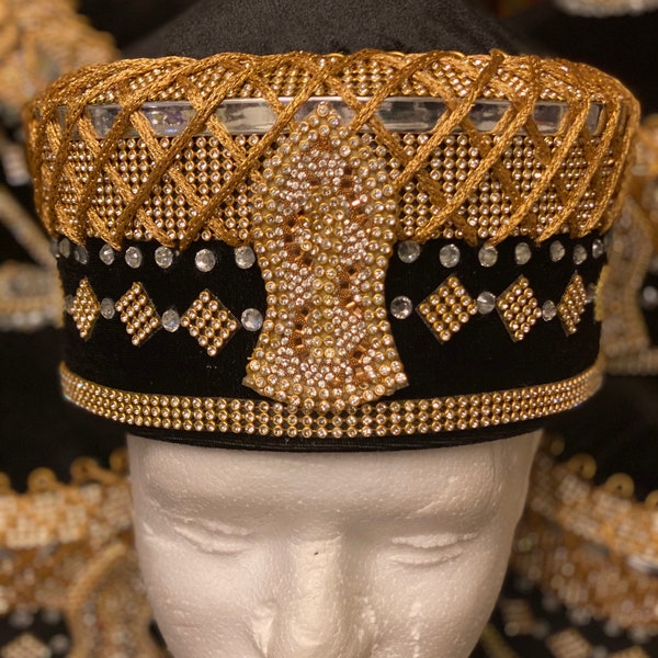 Cappello da uomo di lusso fatto a mano/cappello decorato in oro per uomo/cappello da uomo/cappello da sposa di lusso/23 cappello medio/cappello nero/cappello dorato