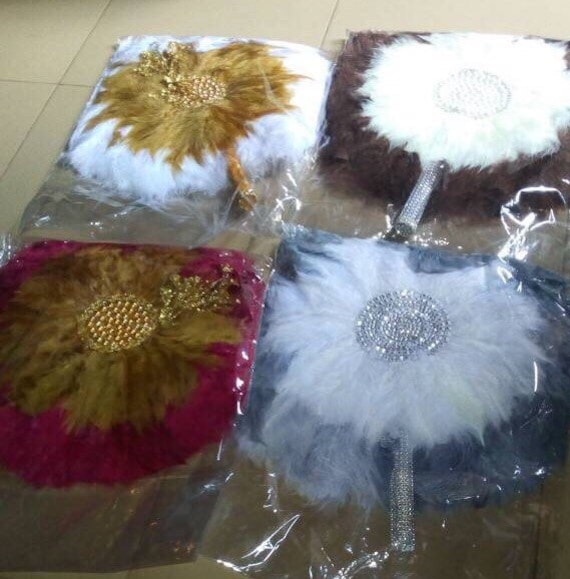 Two Tone Bridal Hand Fan 360 Degree Two Tone Feathers Hand Fan