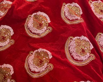 Tela de terciopelo con estampado de león rojo Isi Agu - Tela africana Igbo