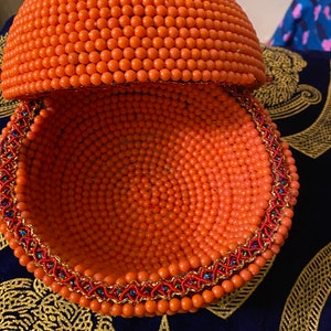 Weinbecher/Perlenbecher/traditioneller Igbo-Weinbecher/Brautperlenkorb/Wein Native-Tasse/Igbo traditioneller Topf/Perlentopf/Igbo-Perlenbecher/Palmenweinbecher